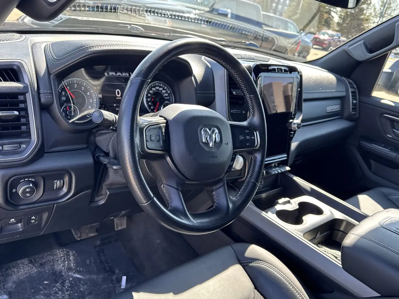 RAM 1500 снимка RAM 1500