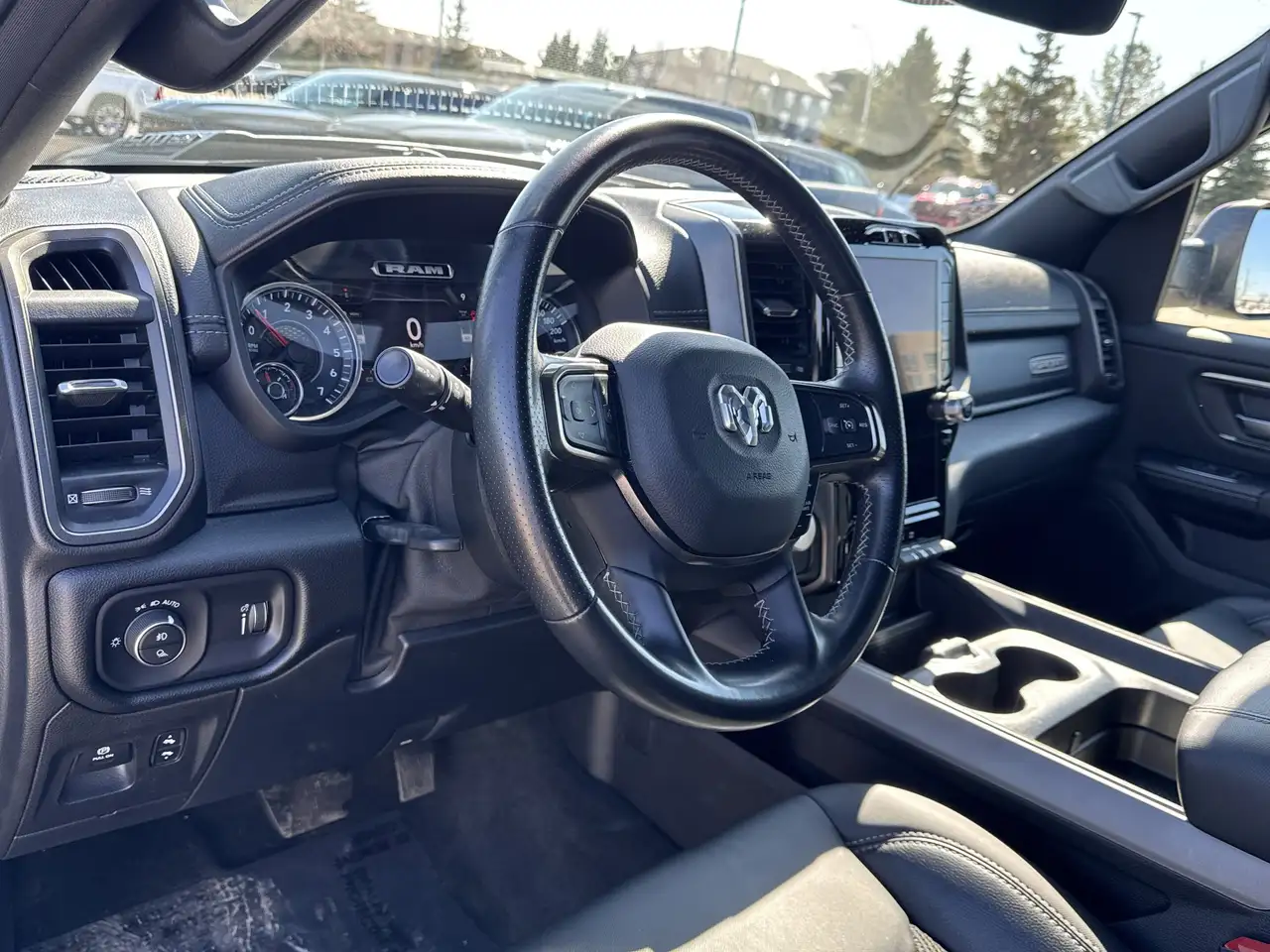 RAM 1500 снимка RAM 1500