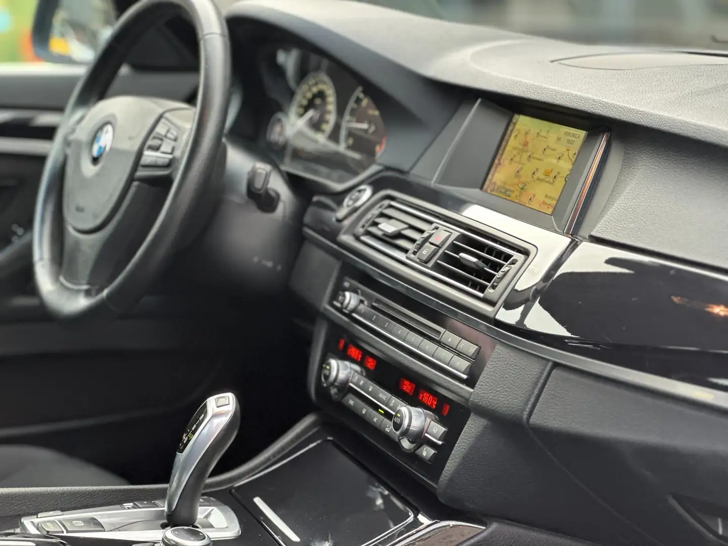 BMW 520 5-serie Touring 520d High Executive/NAVI/XENON/NWE Gris - 2