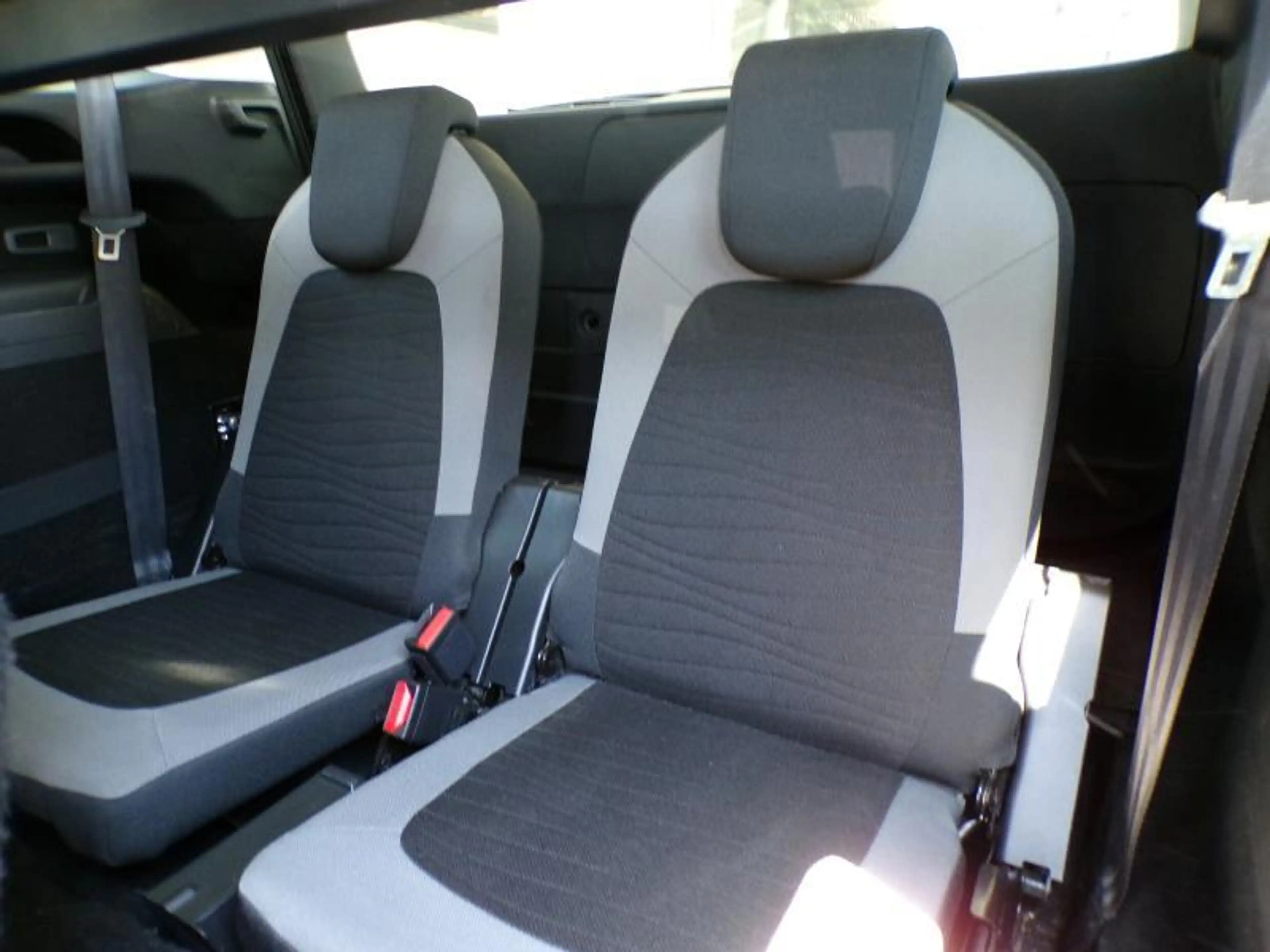 Citroen Grand C4 Picasso 1.6HDi 115cv 7pl Automatique gris 11/15 Airco GPS — photo 9