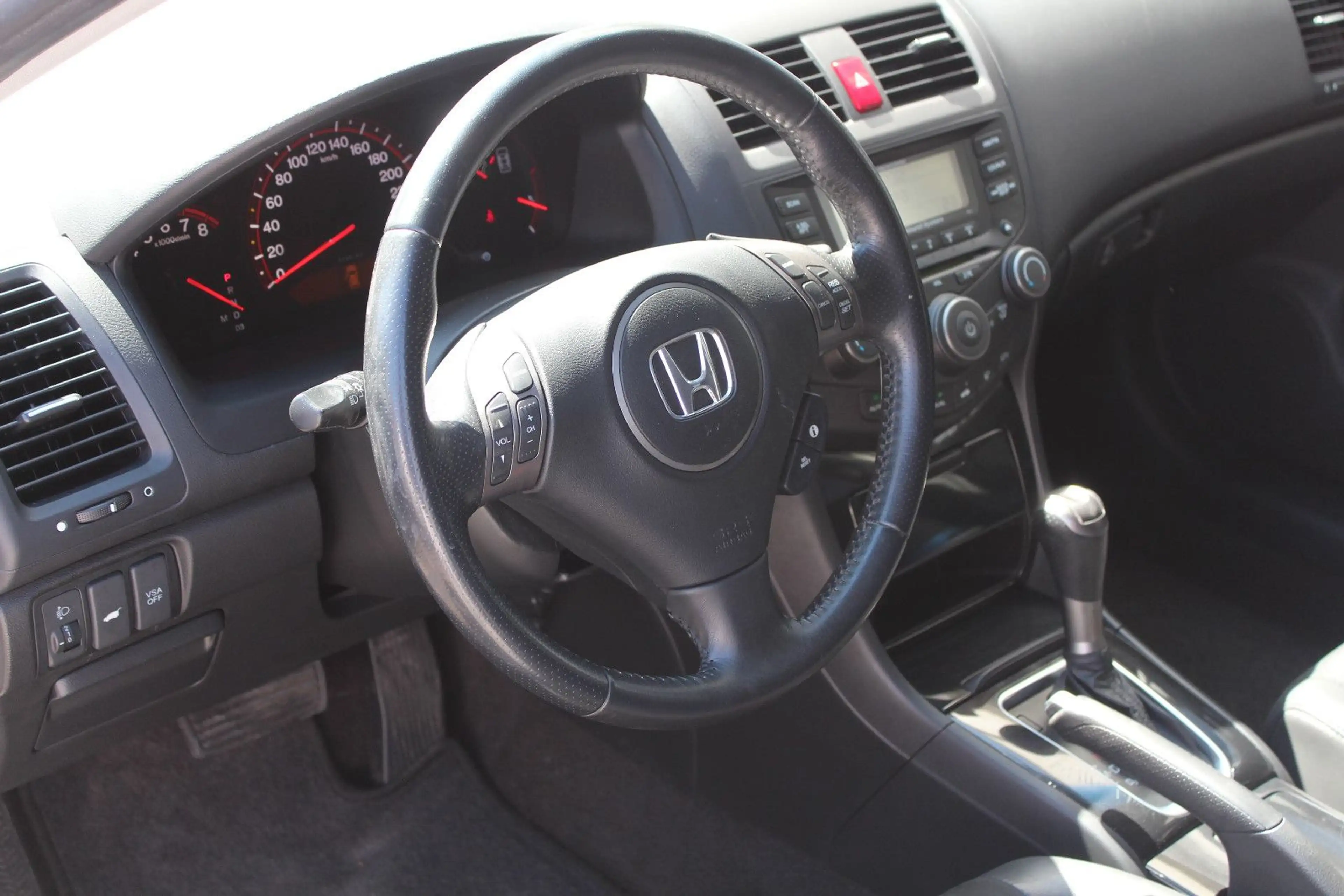 Honda Accord Tourer 2.0 VTEC Sport *TÜV neu*Leder — photo 9