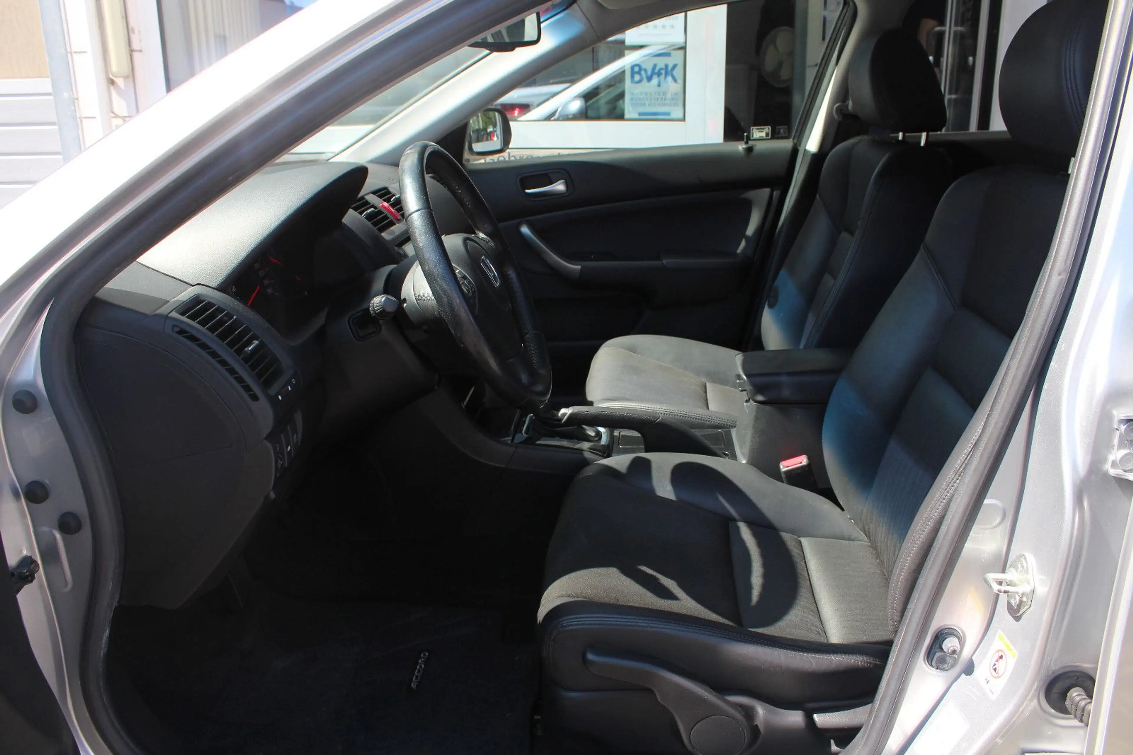 Honda Accord Tourer 2.0 VTEC Sport *TÜV neu*Leder — photo 10