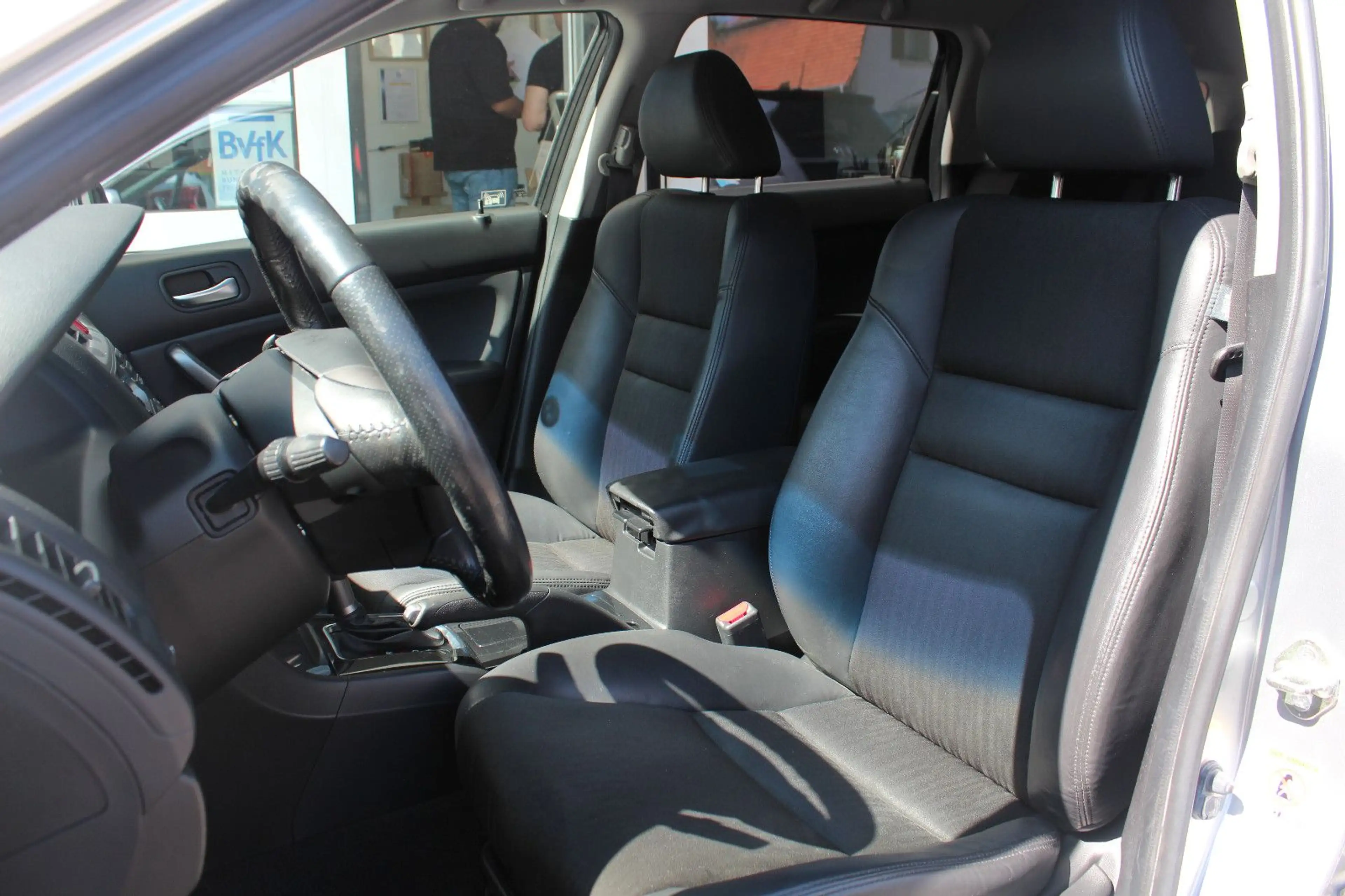Honda Accord Tourer 2.0 VTEC Sport *TÜV neu*Leder — photo 11
