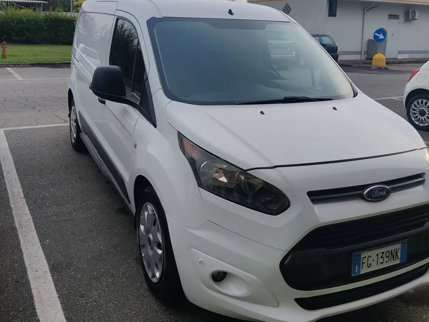 Ford Transit Connect 1.5 TDCi 100CV PL (L2) Furgone Trend (74 kw) Fehér - 2
