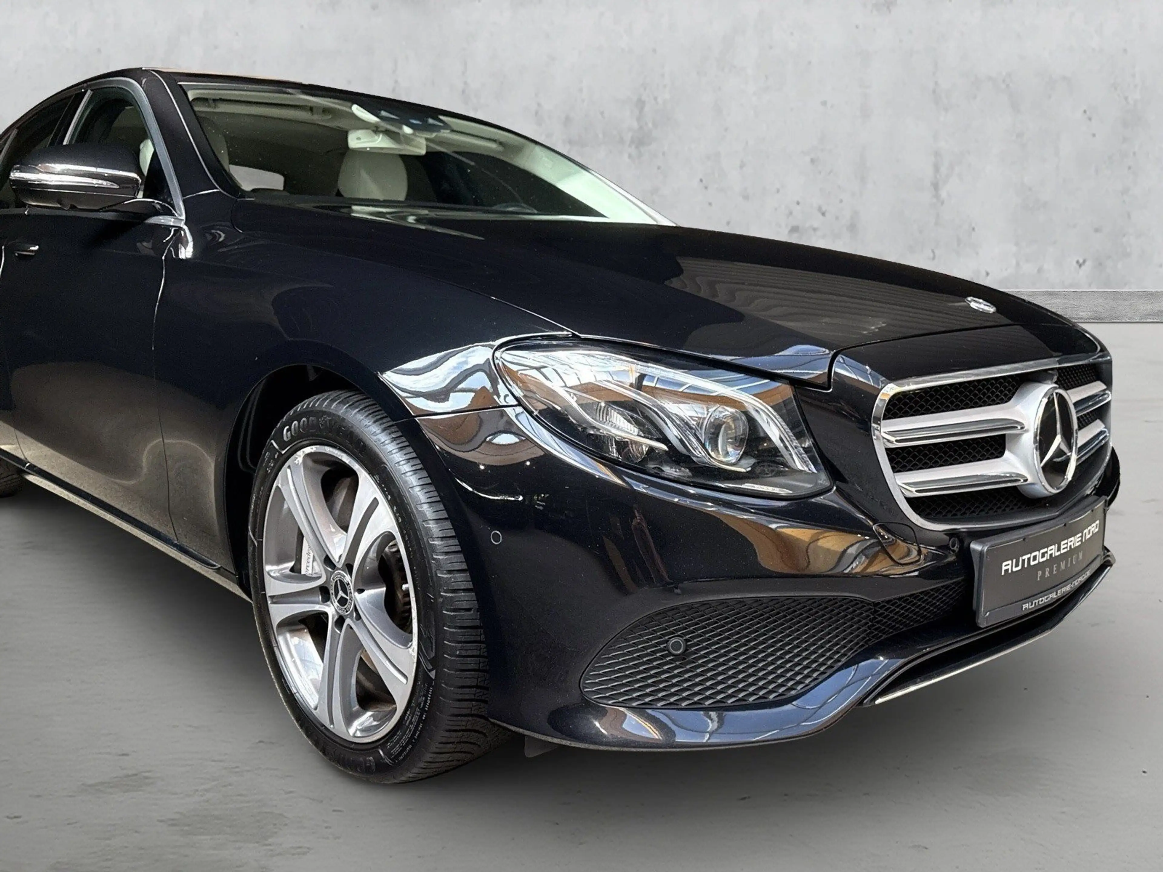 Mercedes-Benz E 400 d 4M Pano+Distronic+HUD+WideS+Soft+360° — photo 6