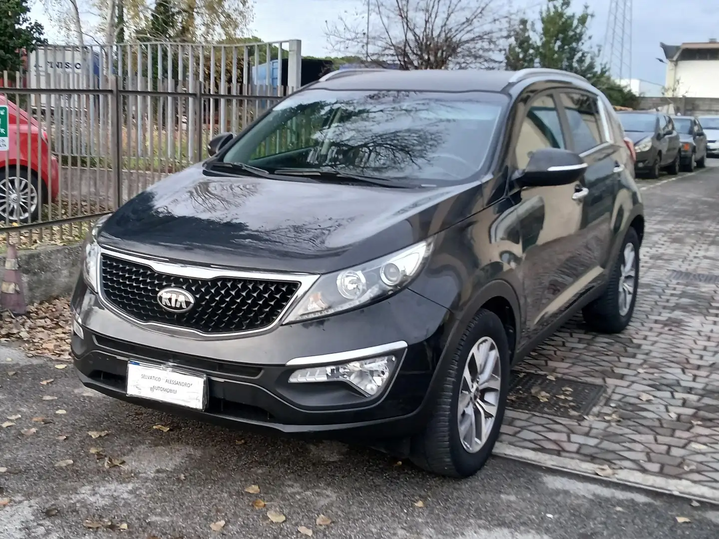Kia Sportage Sportage 1.7 crdi  euro 6 neopatentati Nero - 1
