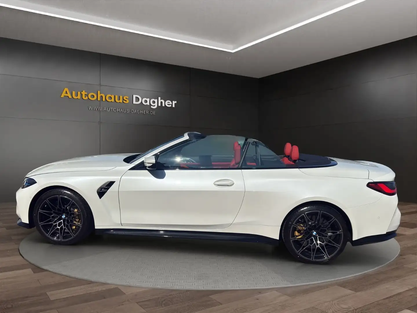 BMW M4 Baureihe M4 Cabrio G83 xDrive Competition Weiß - 2