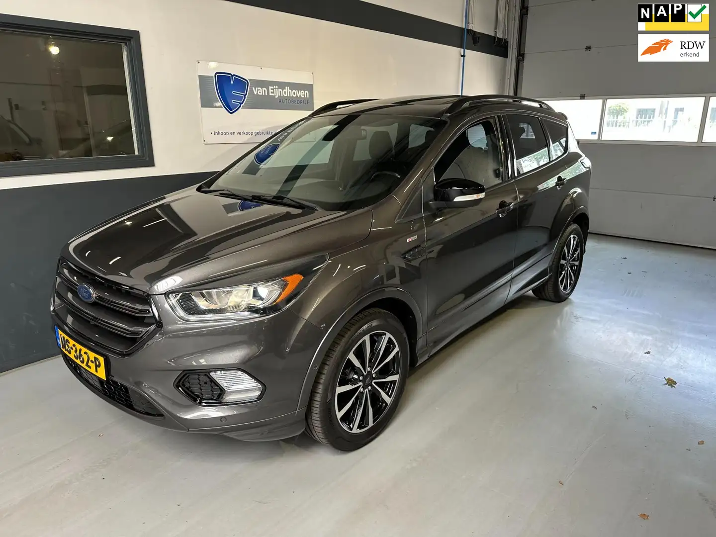 Ford Kuga 1.5 EcoBoost ST Line Pano|Trekh.|Cruise Gris - 1