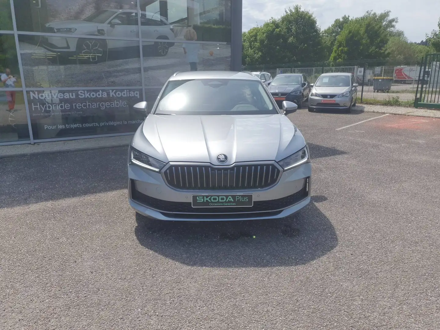 Skoda Superb Superb Combi 2.0 TDI 150 ch SCR DSG7 Grau - 1
