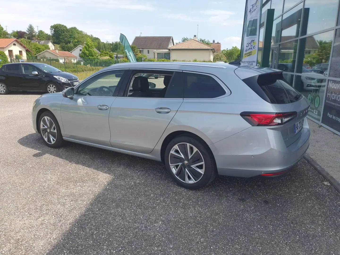 Skoda Superb Superb Combi 2.0 TDI 150 ch SCR DSG7 Grau - 2