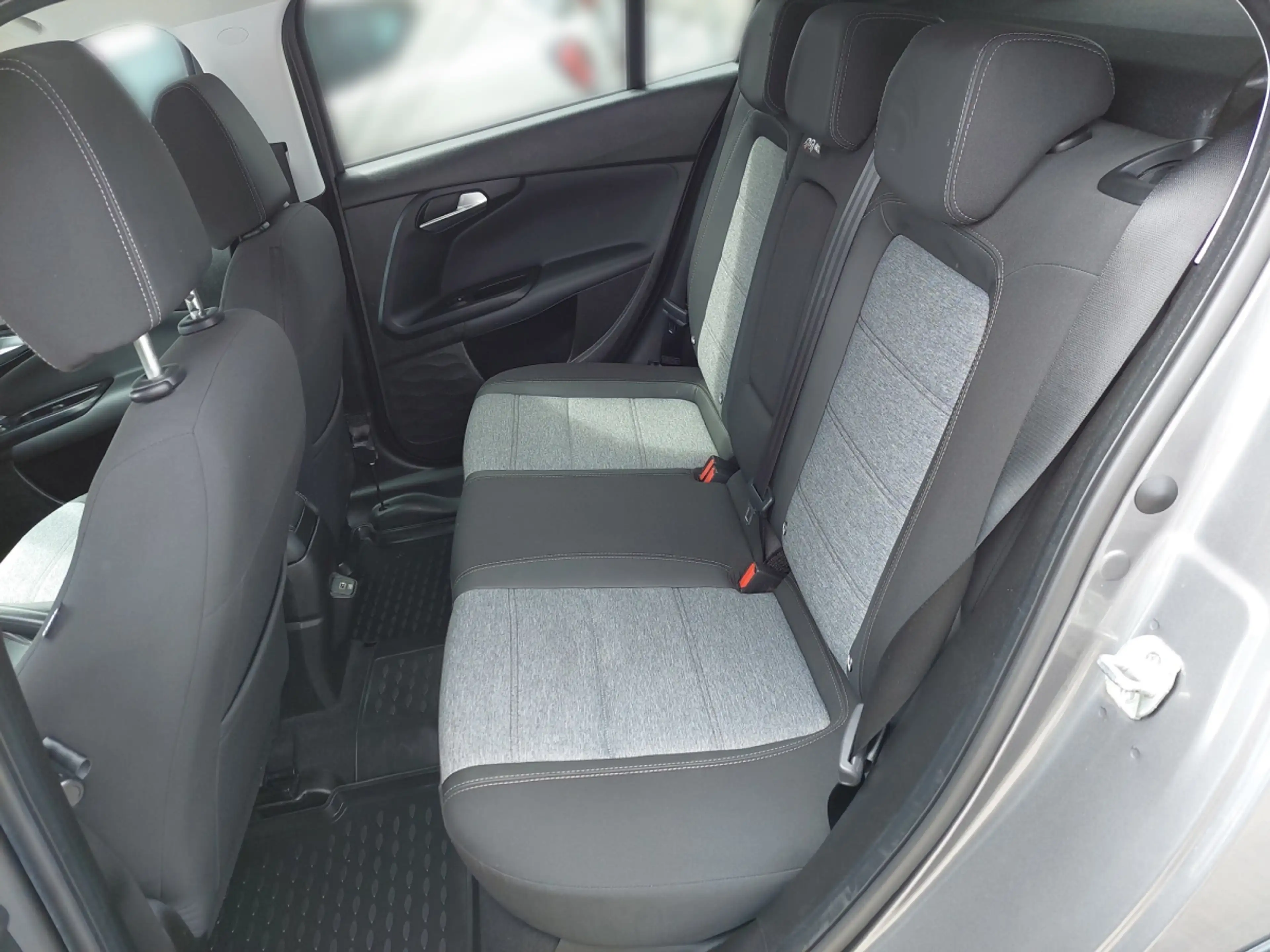 Fiat Tipo Cross FireFly Turbo 100 — photo 11
