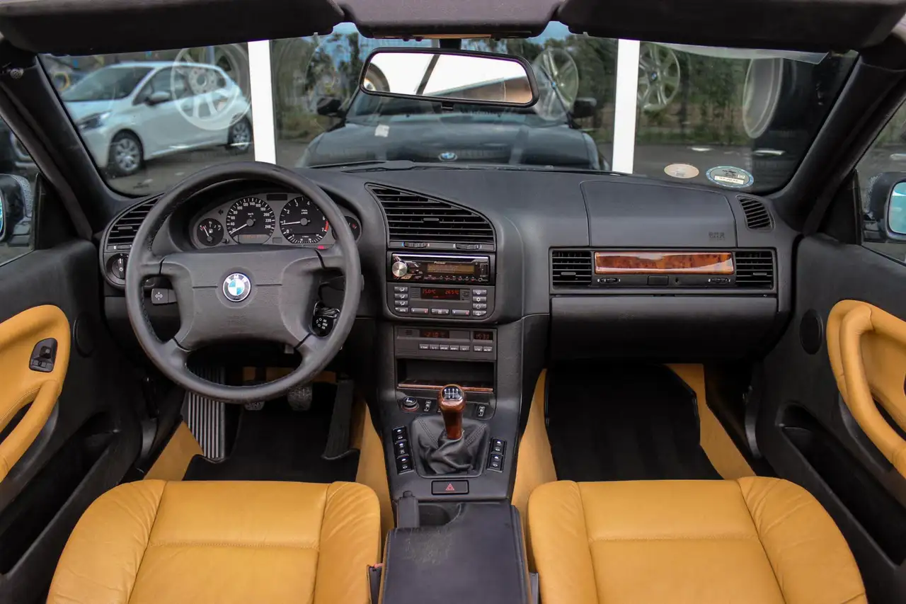 BMW 318 3-serie Cabrio 318i Executive | Origineel NL | Cru, foto 3