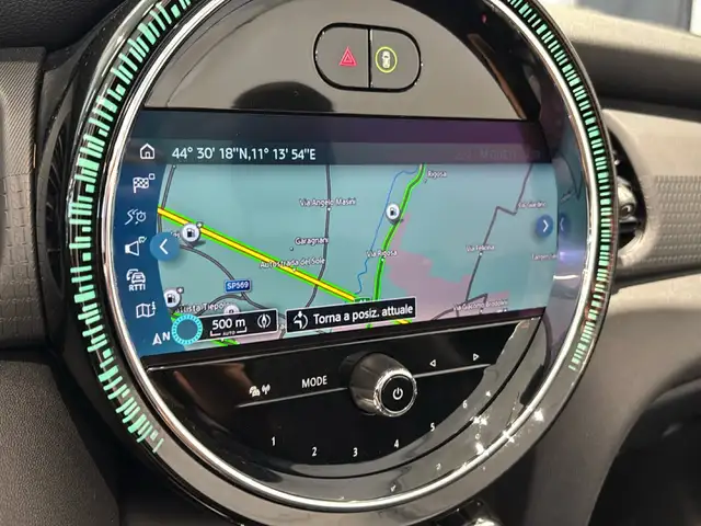 Mini Hatch view 13
