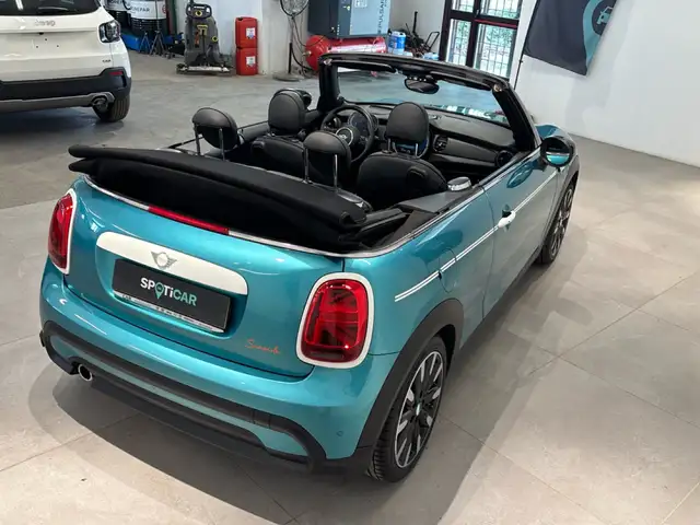 Mini Hatch view 5