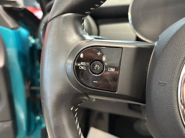 Mini Hatch view 22