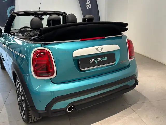 Mini Hatch view 21