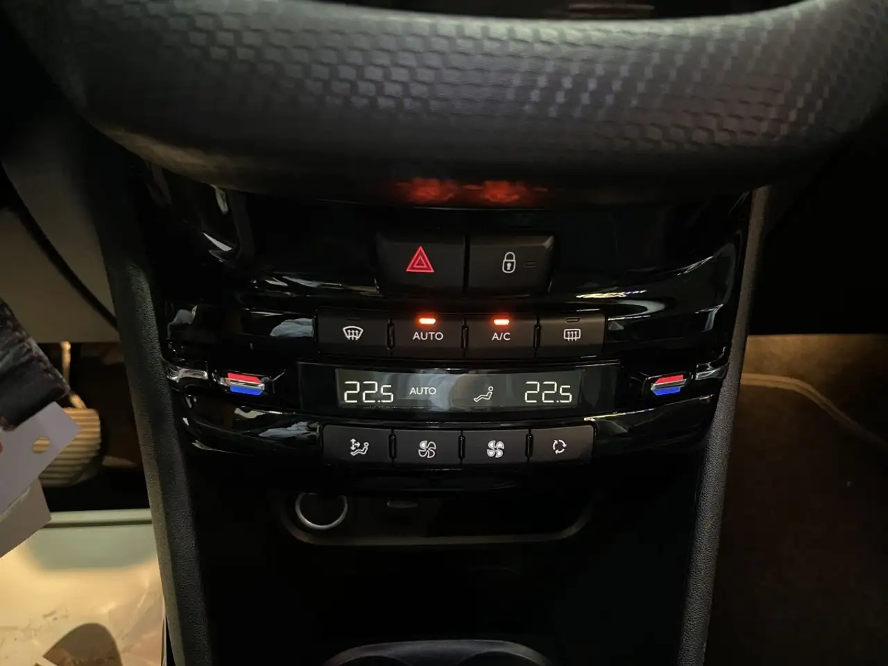 Peugeot 2008 2008 — photo 19