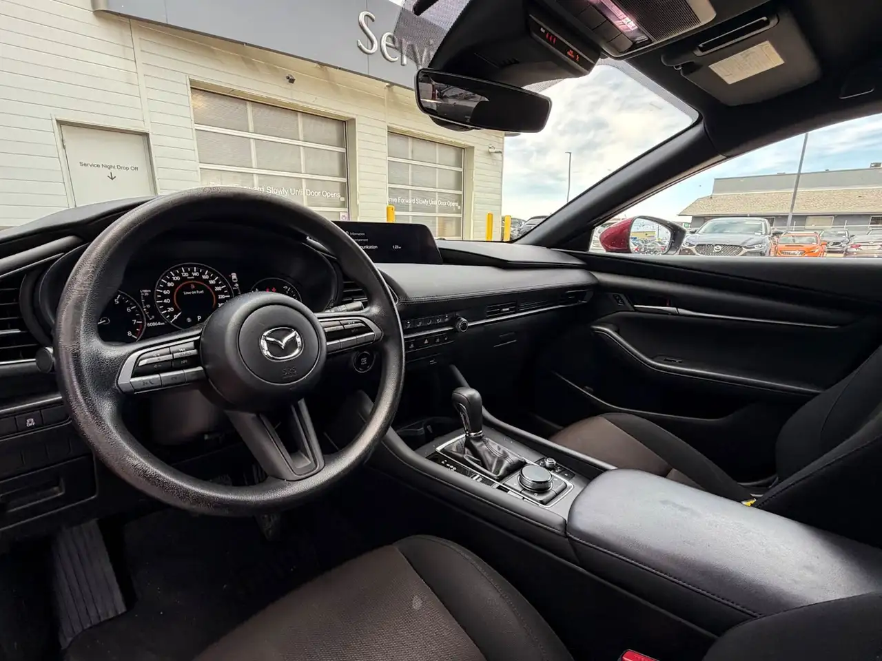 Mazda 3 снимка Mazda 3