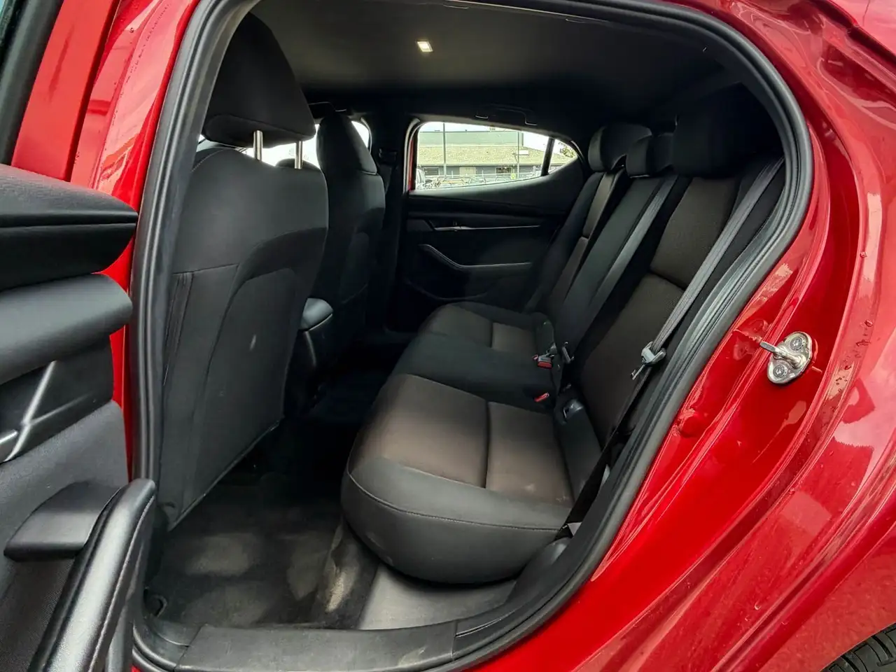 Mazda 3 снимка Mazda 3