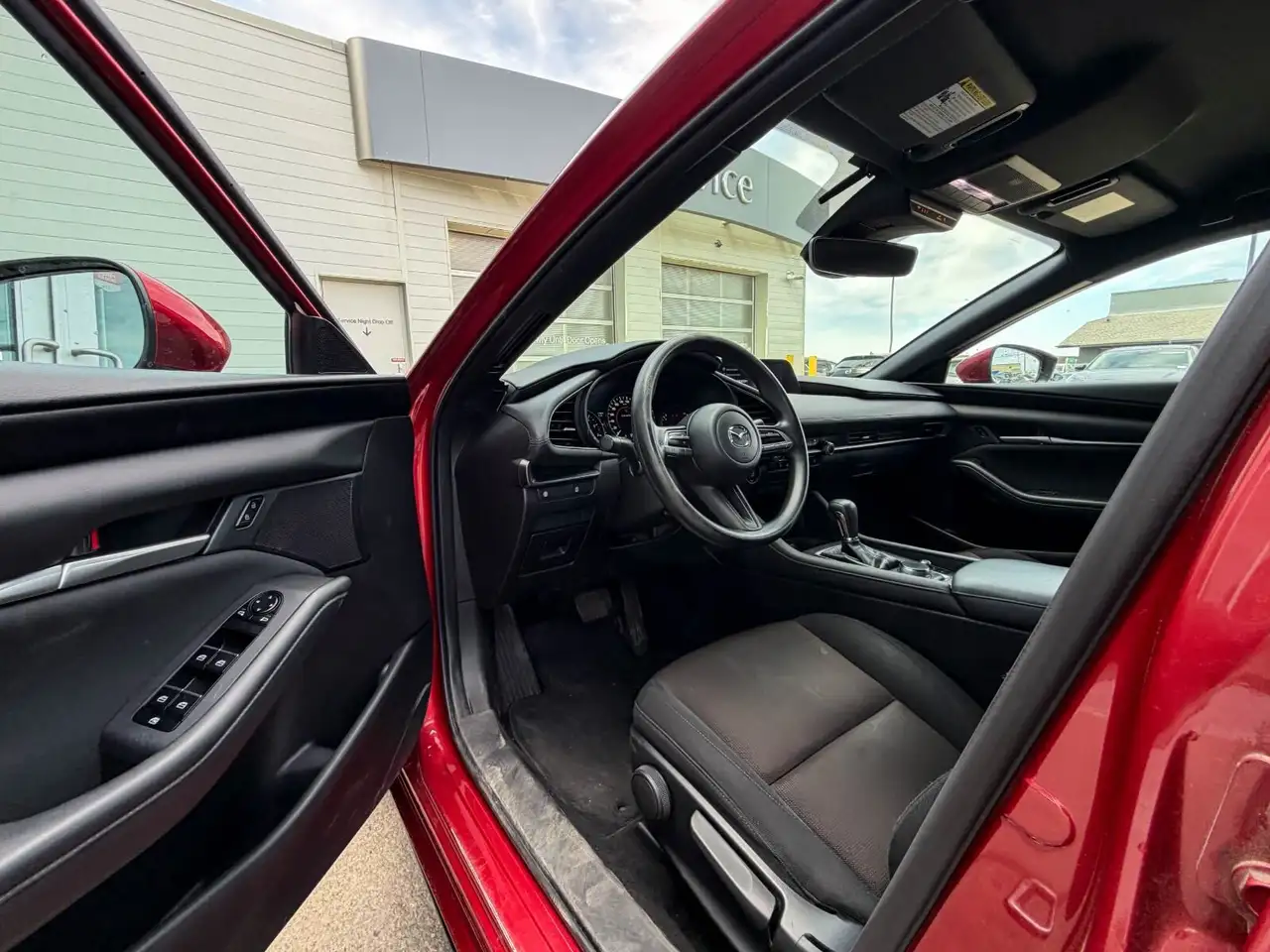 Mazda 3 снимка Mazda 3