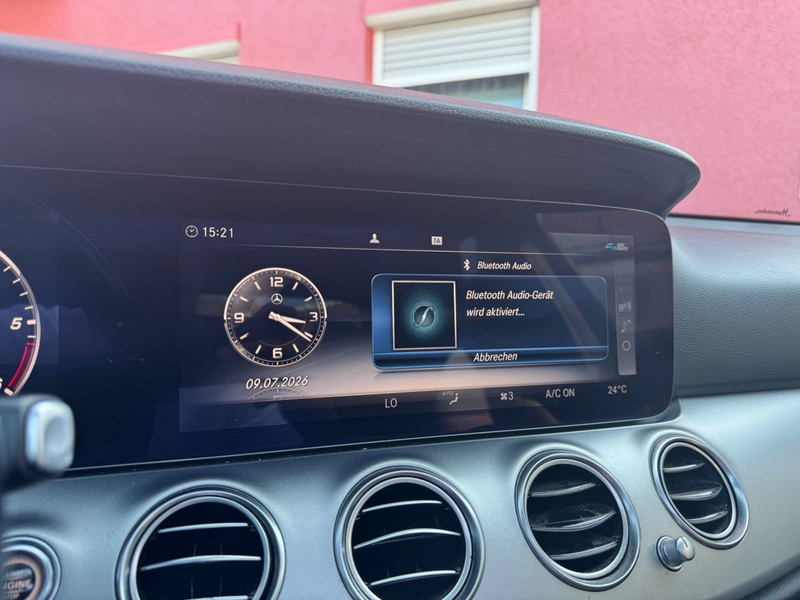 Mercedes-Benz E 220 d Limousine/ TAXI/ LEDER/ COMAND/ SCHIEBED — photo 14