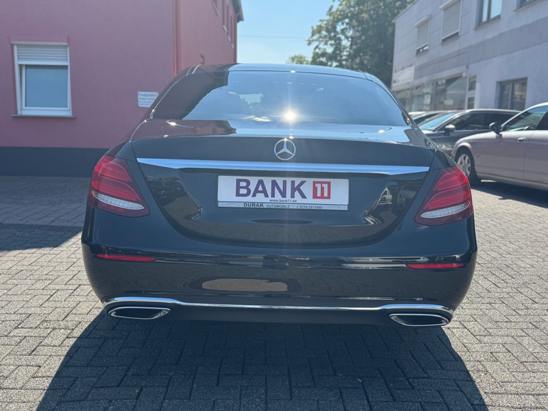Mercedes-Benz E 220 d Limousine/ TAXI/ LEDER/ COMAND/ SCHIEBED — photo 5