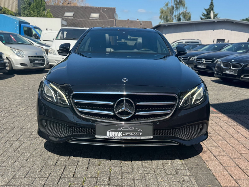 Mercedes-Benz E 220 d Limousine/ TAXI/ LEDER/ COMAND/ SCHIEBED — photo 2