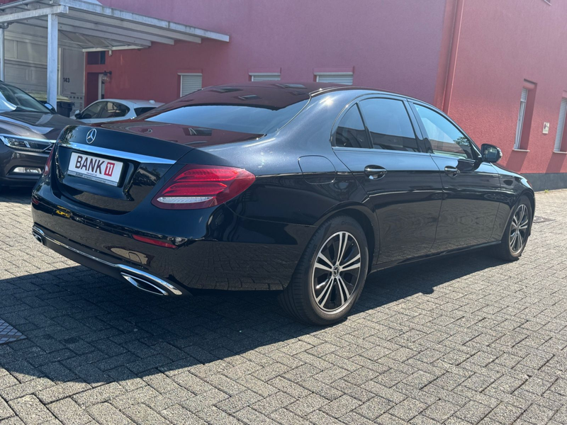 Mercedes-Benz E 220 d Limousine/ TAXI/ LEDER/ COMAND/ SCHIEBED — photo 7