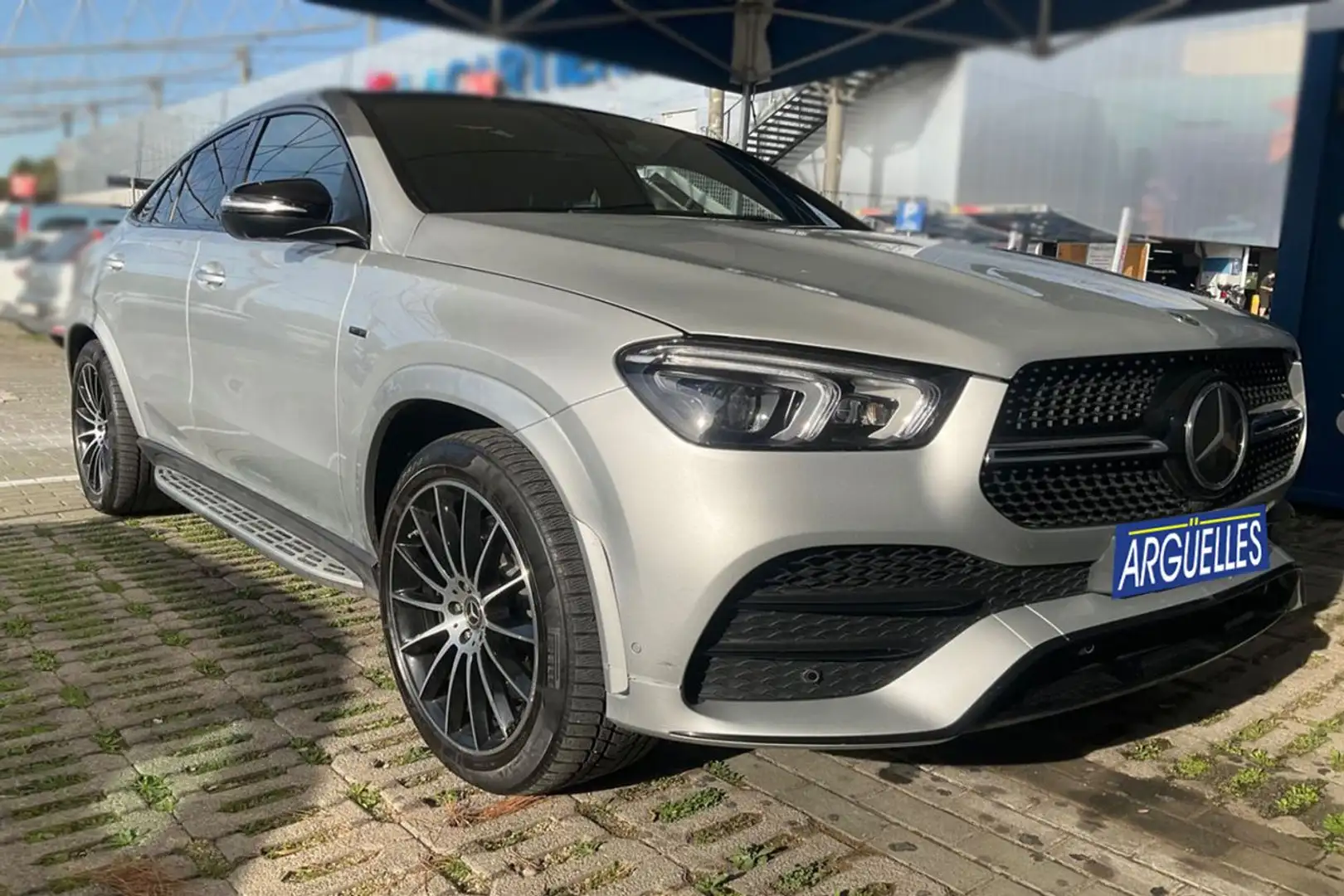 Mercedes-Benz GLE 350 de Coupe AMG Line 4Matic 320cv Plateado - 2