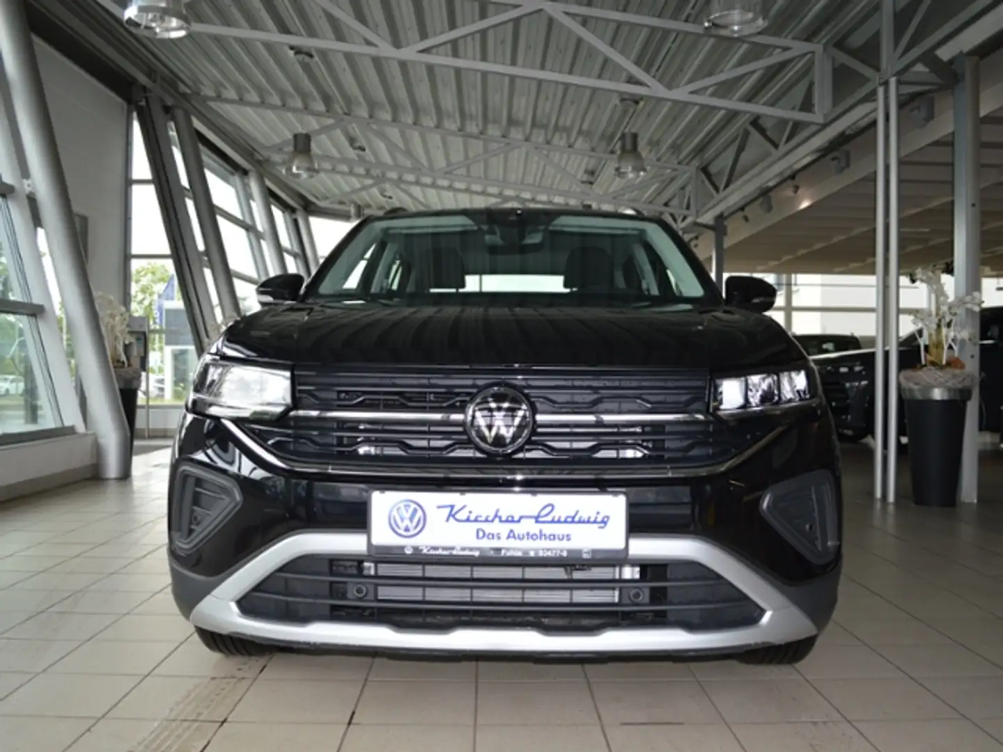 Volkswagen T-Cross 1.0 TSI Life KAMERA SHZ APP C. Negro - 2