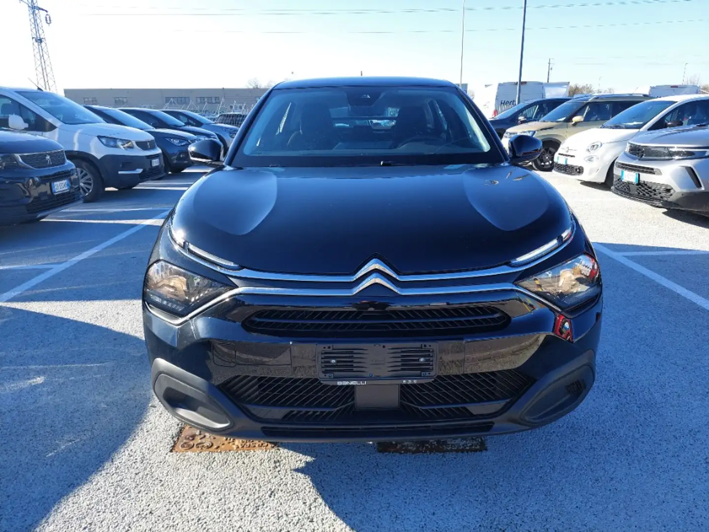 Citroen C4 YOU PureTech 100 S&S Zwart - 2