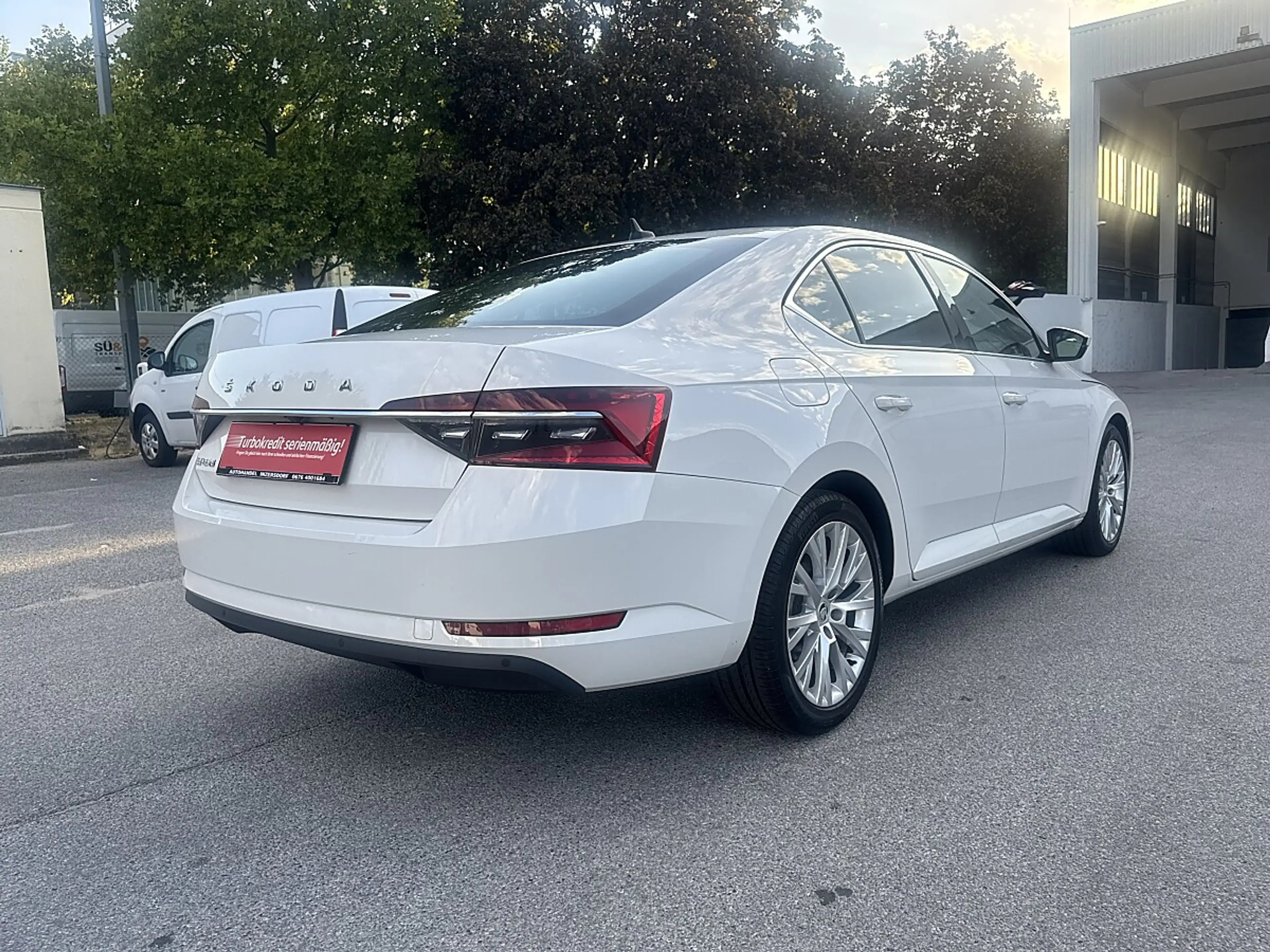 Skoda Superb 2,0 TDI Style DSG / DRIVING ASISST / NAVI / LED... — photo 6