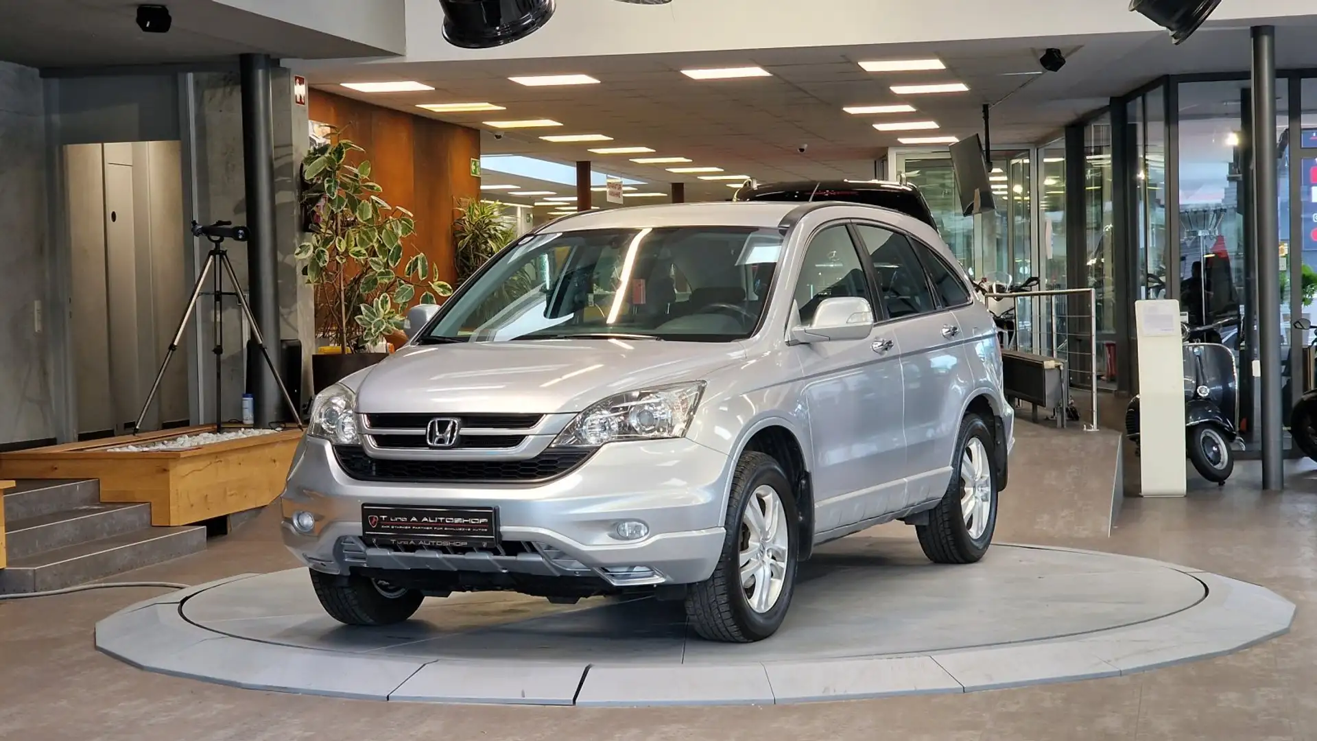 Honda CR-V 2,2i-DTEC Elegance *ALLRAD*AHK*MP3*Sportsitze* srebrna - 2