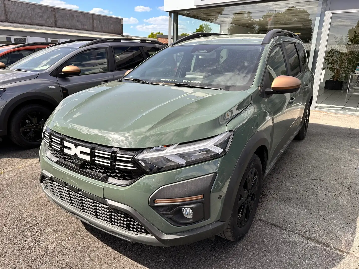 Dacia Jogger Extreme+ TCe 100 Eco-G 7 Sitzer Verde - 1