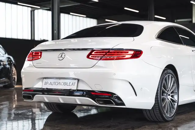 Mercedes-Benz S-Class view 12