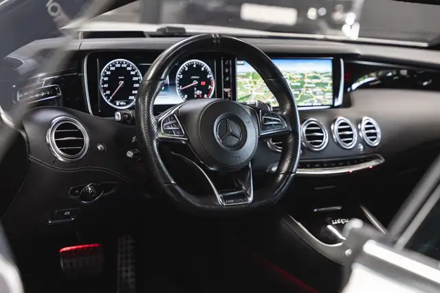 Mercedes-Benz S-Class view 21