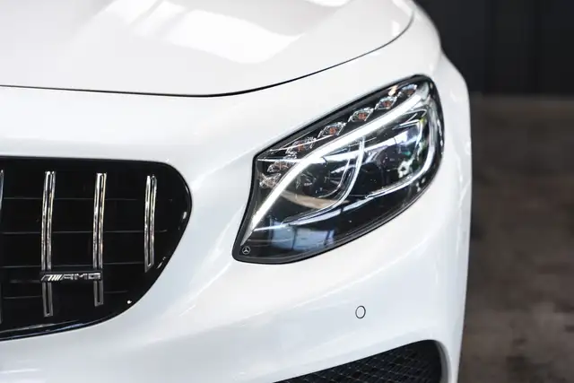 Mercedes-Benz S-Class view 9