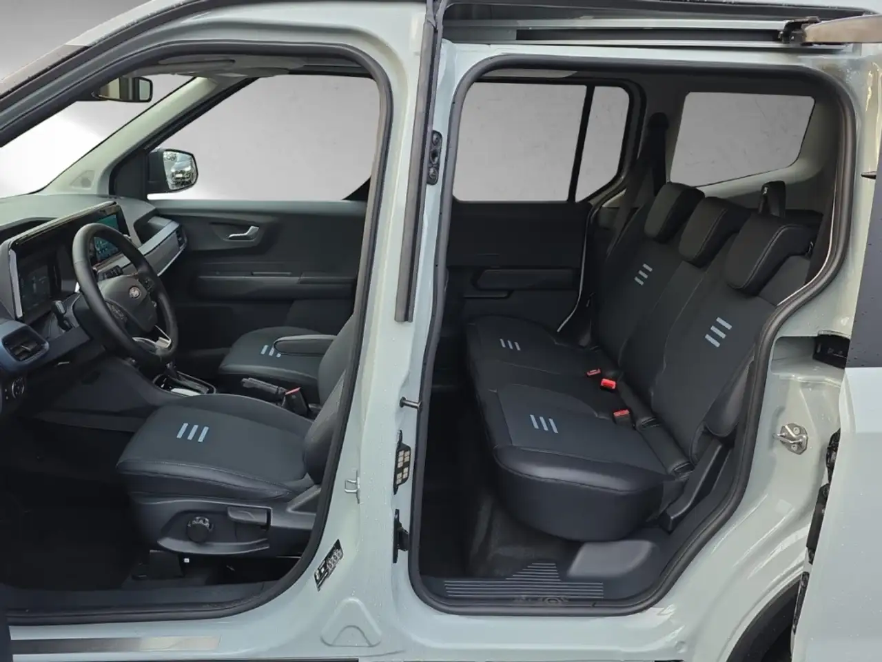 Ford Tourneo Courier 2026 — фото 12