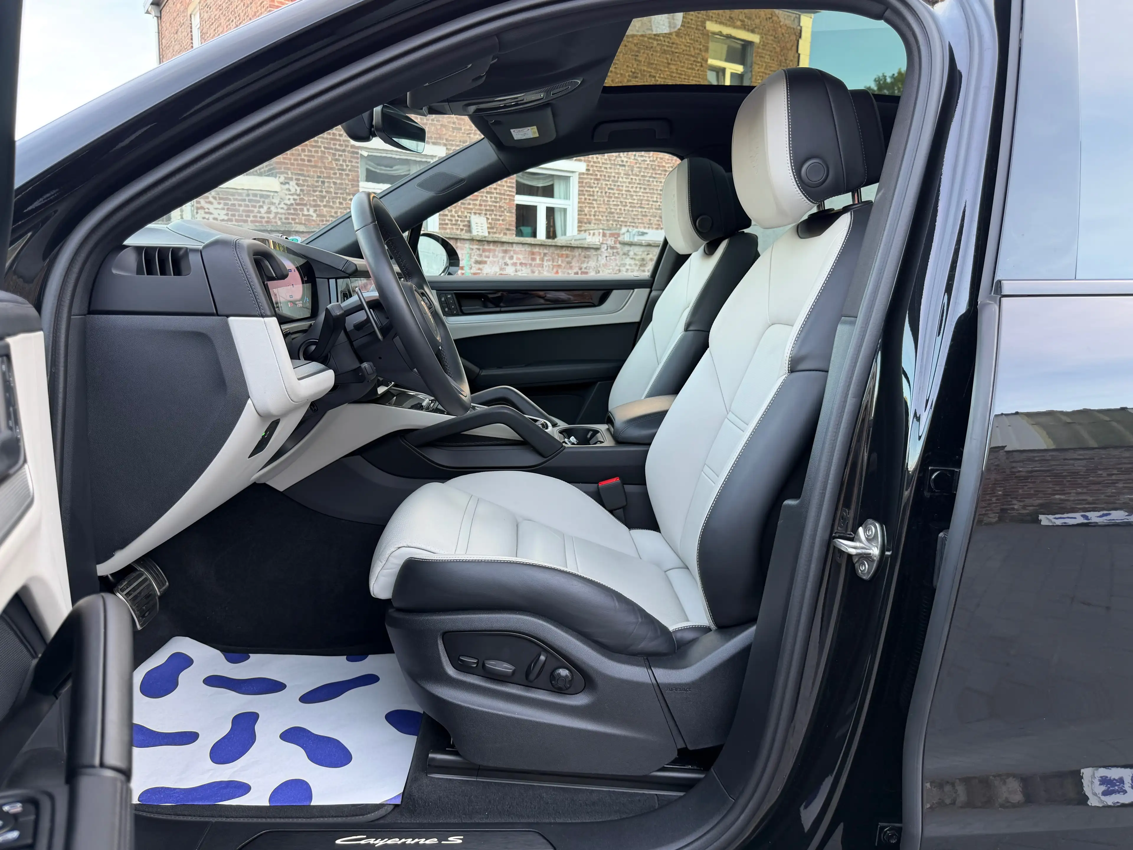 Porsche Cayenne CAYENNE S E-HYBRID – 519 CH – SPORT PLUS – PANO – HUD – 360° – BURMESTER — photo 10