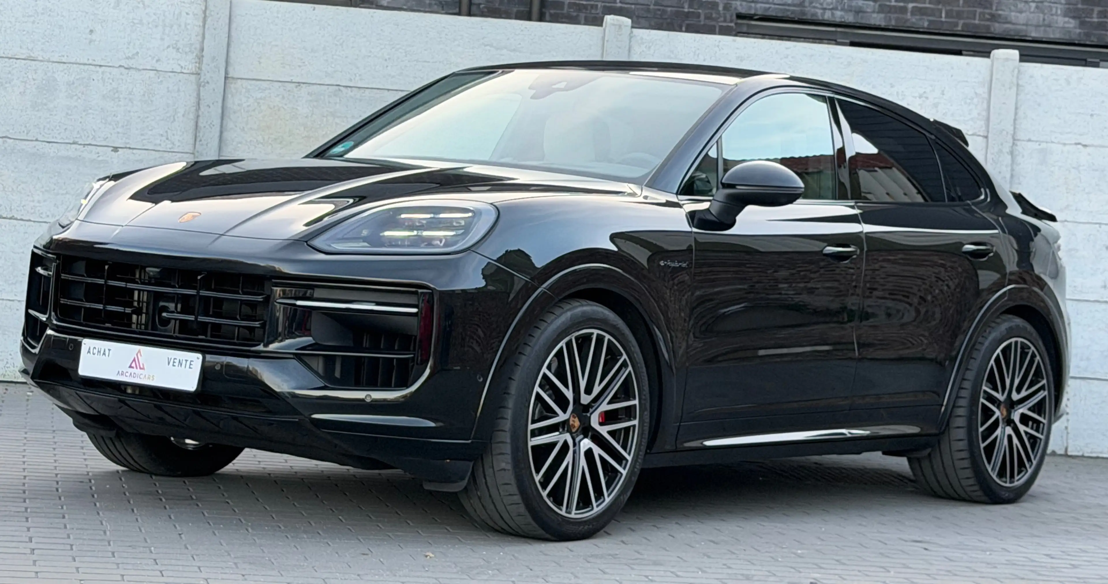 Porsche Cayenne CAYENNE S E-HYBRID – 519 CH – SPORT PLUS – PANO – HUD – 360° – BURMESTER — photo 2