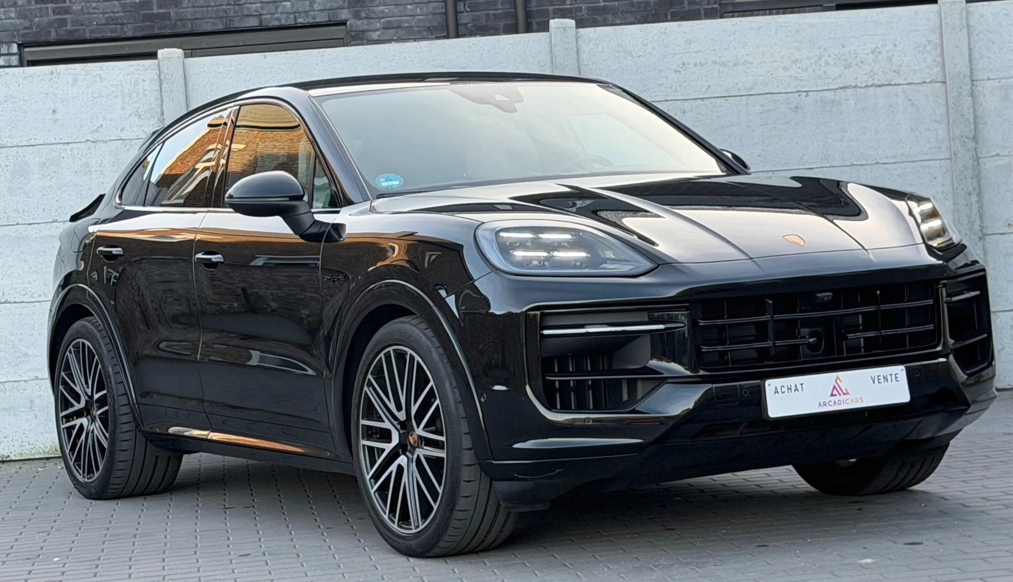 Porsche Cayenne CAYENNE S E-HYBRID – 519 CH – SPORT PLUS – PANO – HUD – 360° – BURMESTER — photo 3