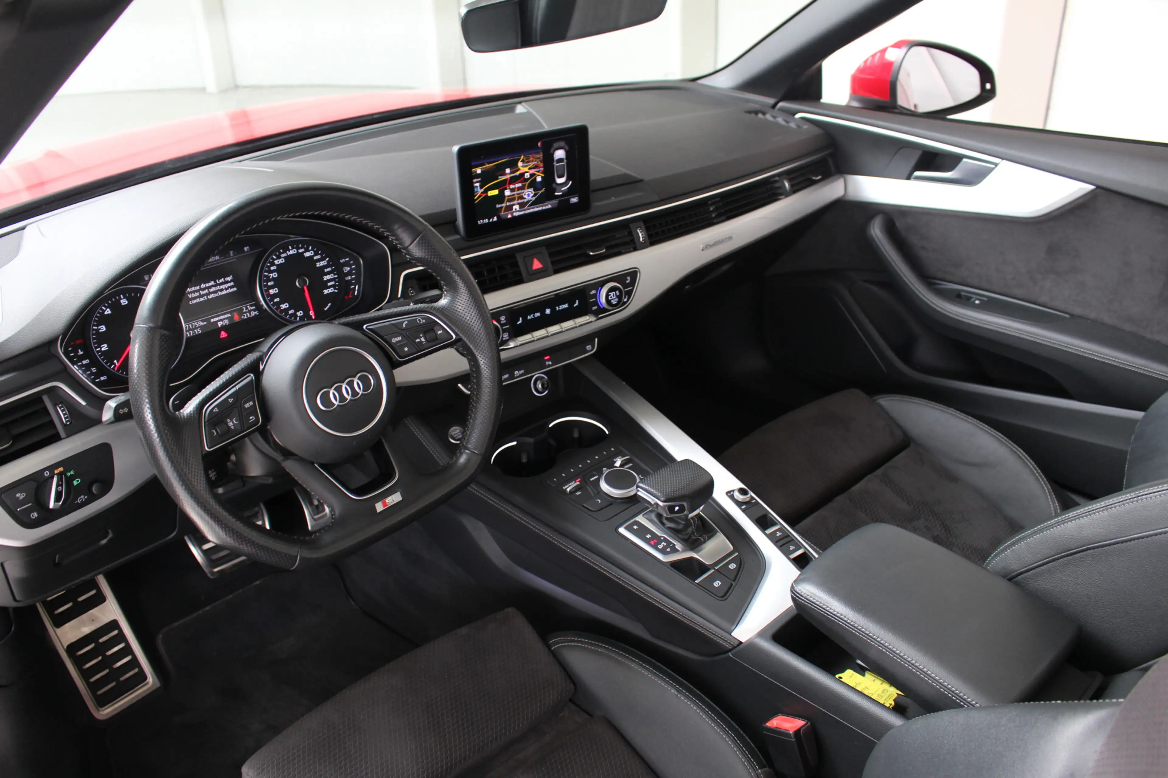 Audi A5 Cabriolet 2.0 TFSI MHEV quattro Sport S-Line Navig — photo 10