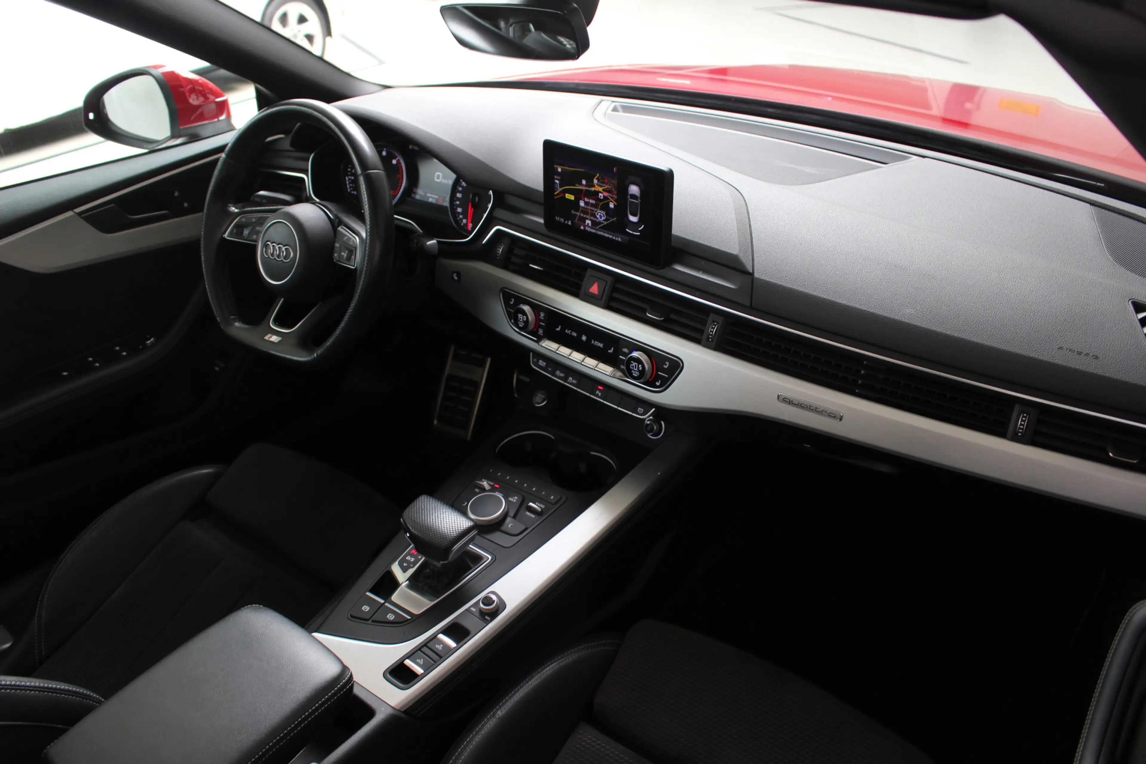 Audi A5 Cabriolet 2.0 TFSI MHEV quattro Sport S-Line Navig — photo 5