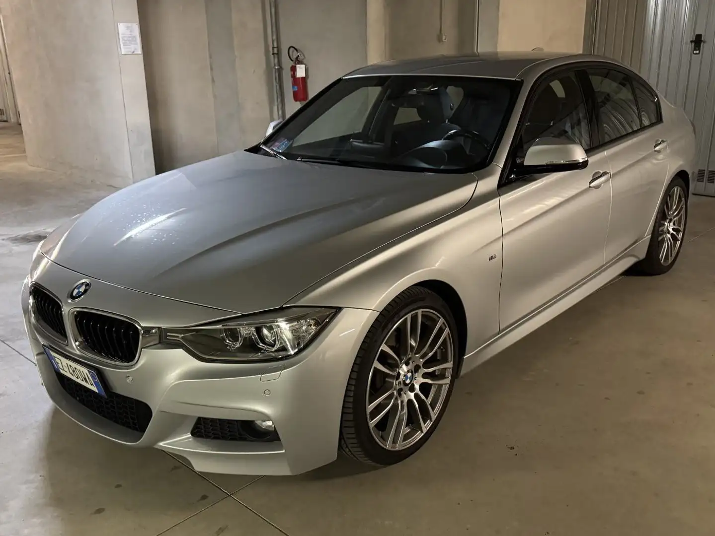 BMW 318 318d (F30) Msport automatica Argintiu - 1