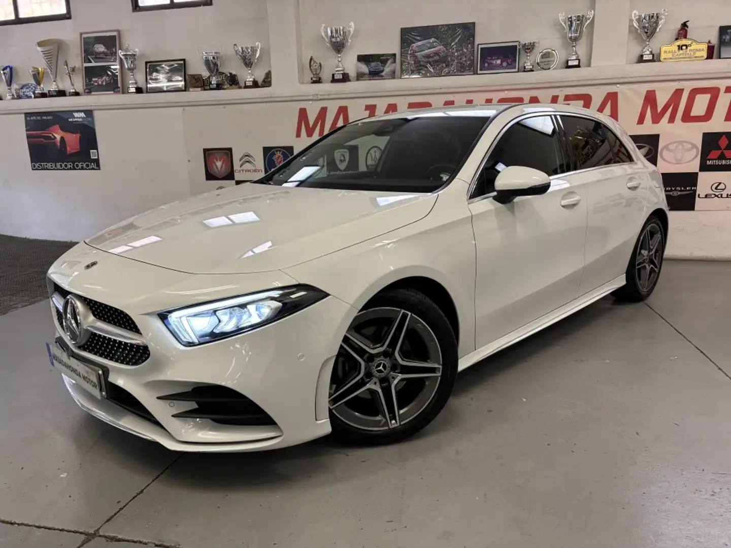 Mercedes-Benz A 180 7G-DCT Blanc - 1