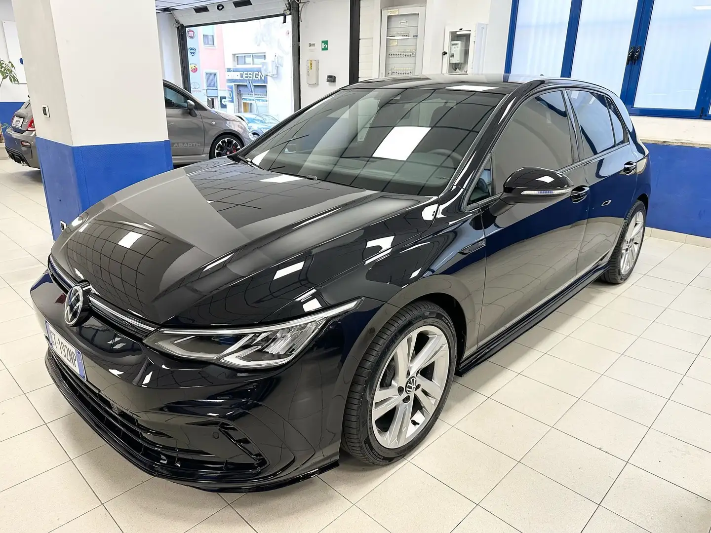 Volkswagen Golf tel 3498535420 Golf 2021 2.0 tdi R-Line 150cv dsg Noir - 1