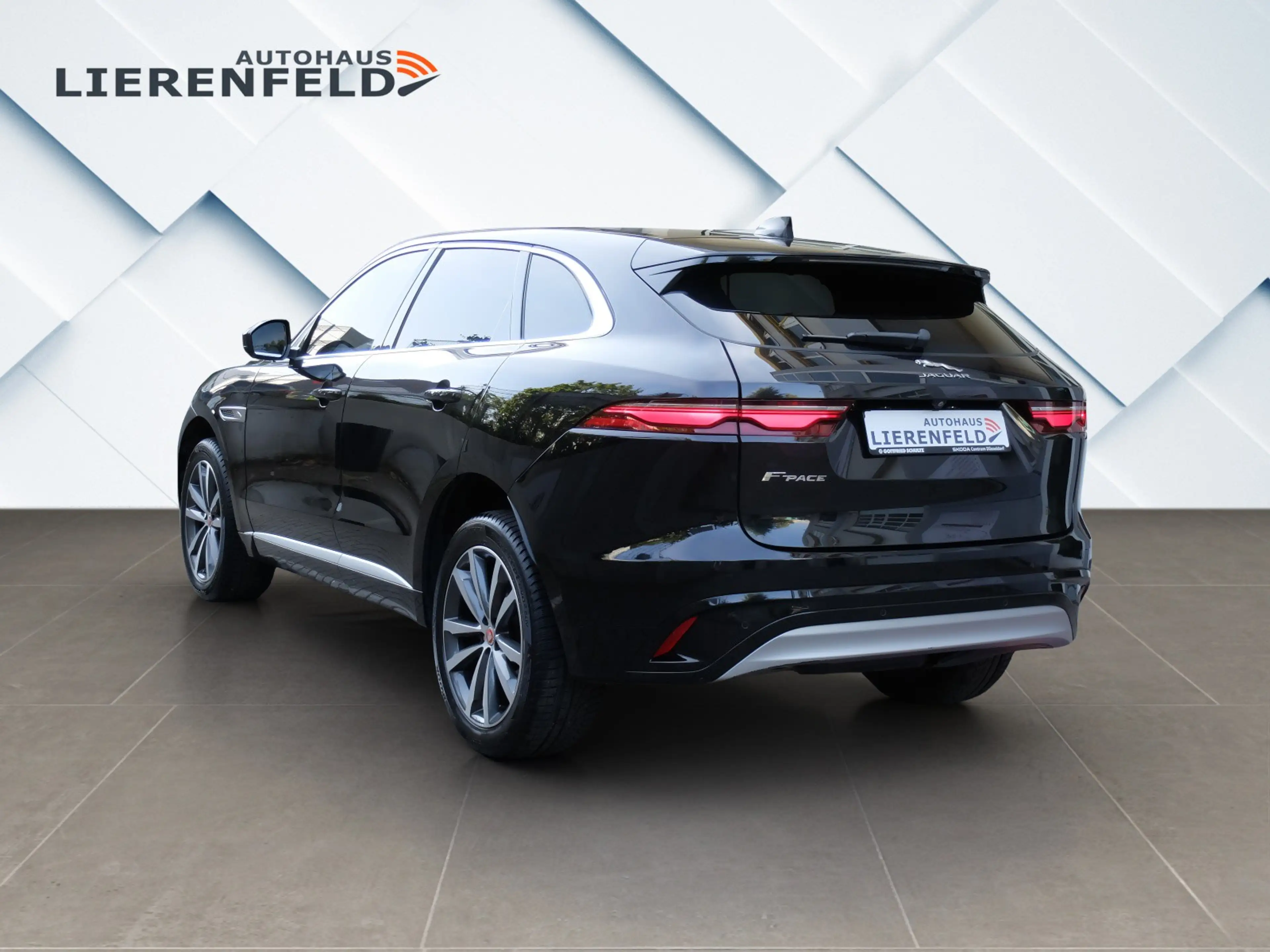 Jaguar F-Pace F-PACE D200 Mild-Hybrid SE AWD neues Model — photo 6