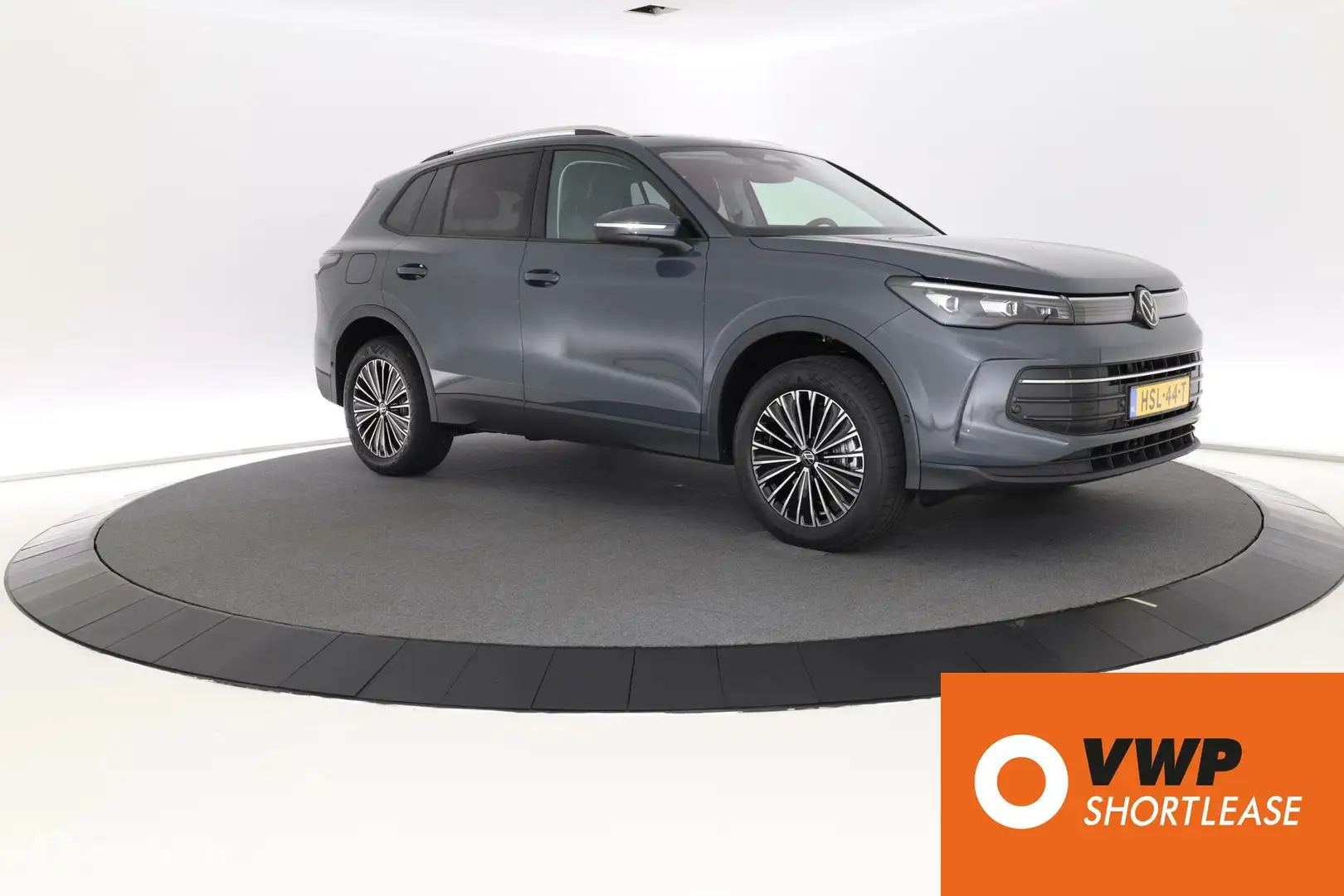 Volkswagen Tiguan 1.5 eHybrid Life | Leasen? va €860 excl! Gris - 2