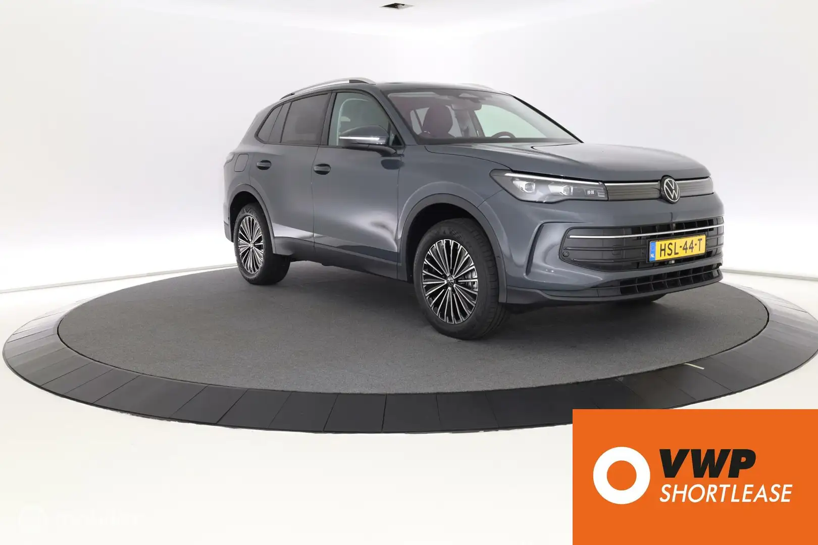 Volkswagen Tiguan 1.5 eHybrid Life | Leasen? va €860 excl! Gris - 1