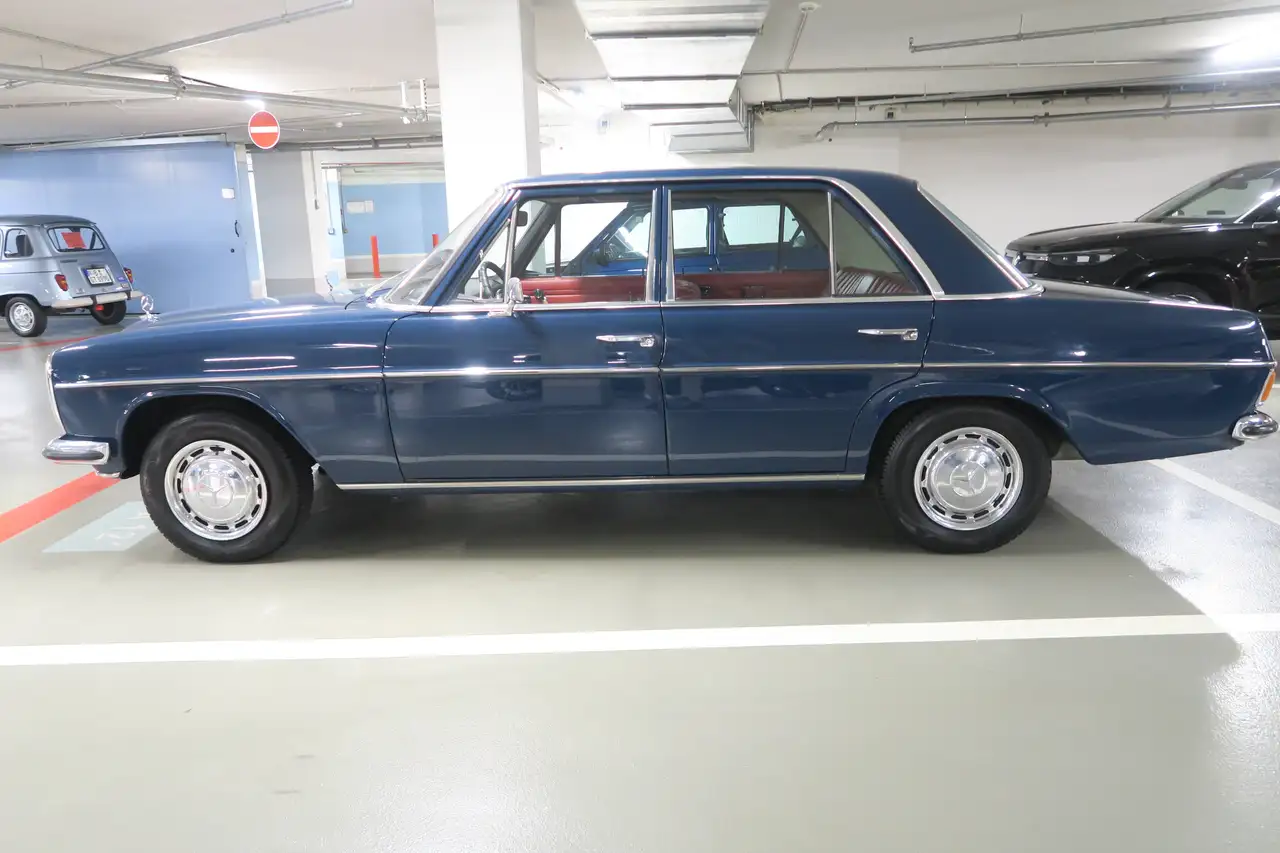 Mercedes-Benz 220 D W115 /8 H Kennzeichen, foto 7
